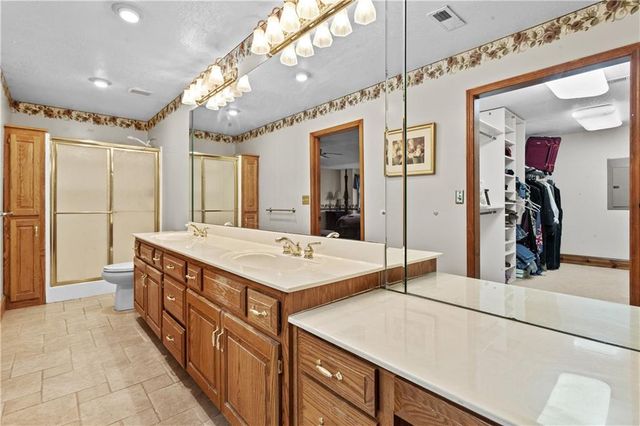 25408 NE Colbern Road, Lee's Summit, MO 64086