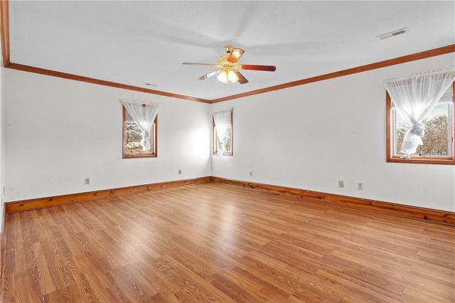 25408 NE Colbern Road, Lee's Summit, MO 64086