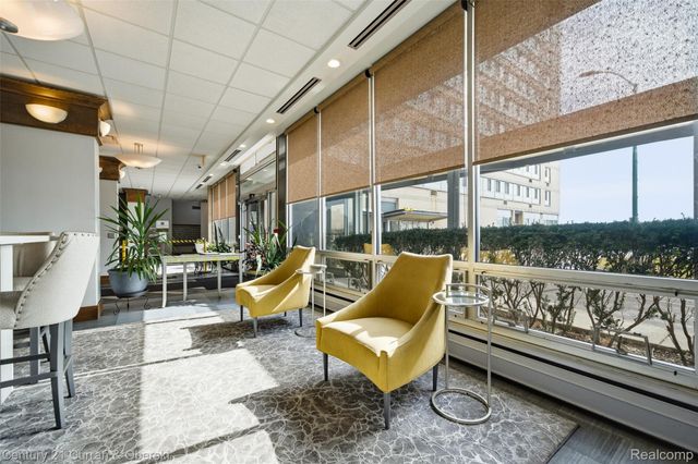 8900 E E Jefferson Avenue 112, Detroit, MI 48214