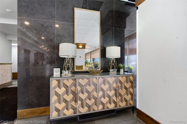 8900 E E Jefferson Avenue 112, Detroit, MI 48214