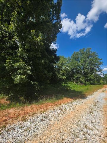 74 Charlotte Circle, Statham, GA 30666