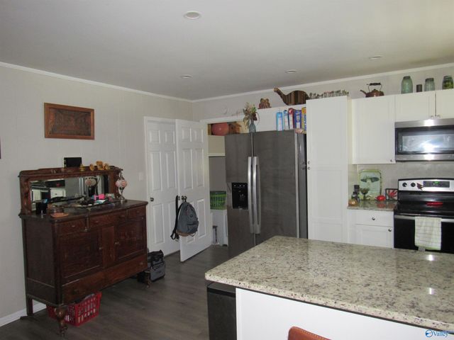 431 South Plymouth Road NW, Huntsville, AL 35811