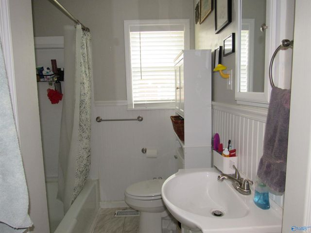 431 South Plymouth Road NW, Huntsville, AL 35811