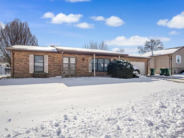 321 Amy Drive, O'fallon, IL 62269