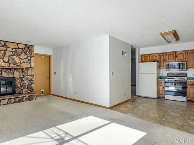 321 Amy Drive, O'fallon, IL 62269