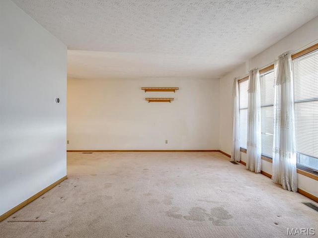 321 Amy Drive, O'fallon, IL 62269