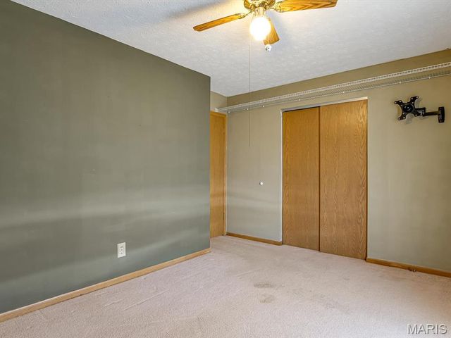 321 Amy Drive, O'fallon, IL 62269