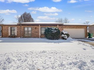 321 Amy Drive, O'fallon, IL 62269