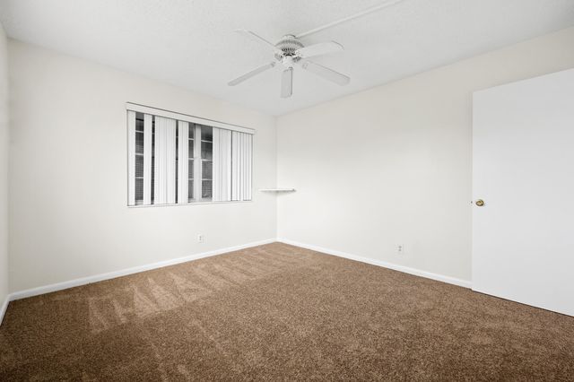 392 Markham R, Deerfield Beach, FL 33442