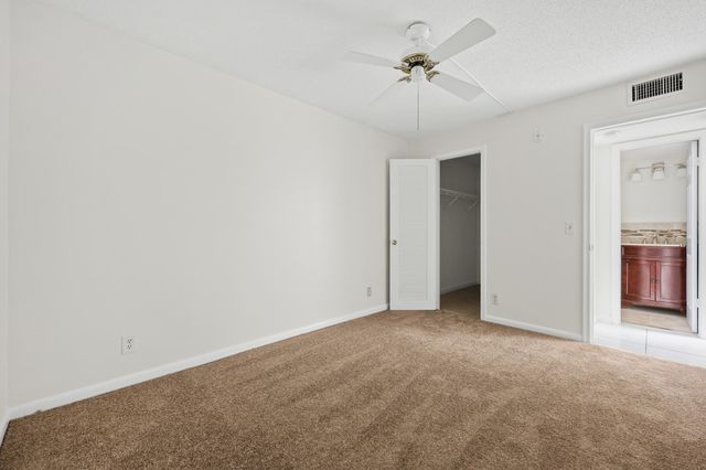 392 Markham R, Deerfield Beach, FL 33442