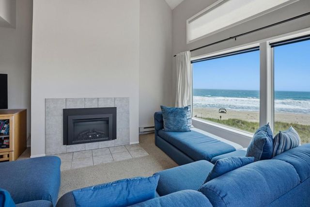 101 Shell Drive 304, Watsonville, CA 95076