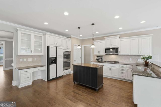 5069 Tarry Glen Drive, Suwanee, GA 30024