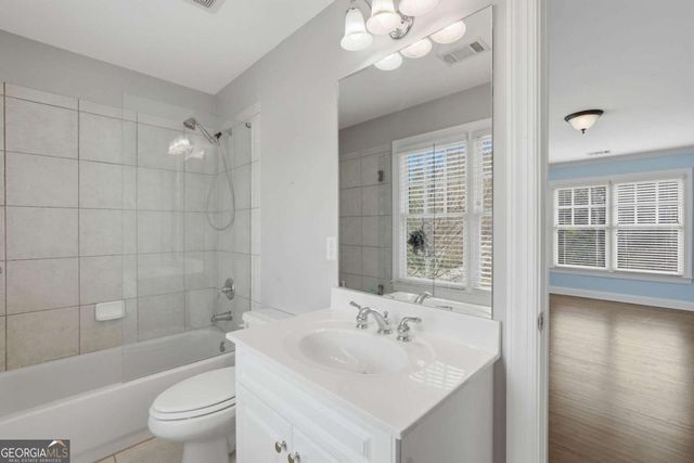 5069 Tarry Glen Drive, Suwanee, GA 30024