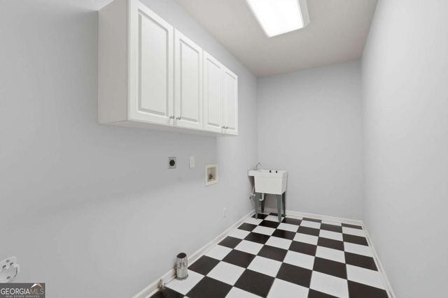 5069 Tarry Glen Drive, Suwanee, GA 30024