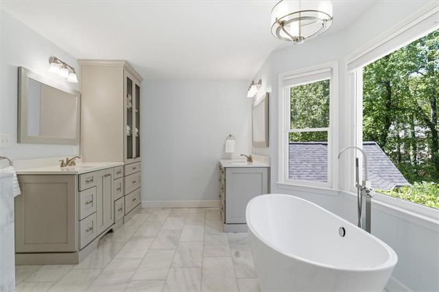 656 Gunby Road SE, Marietta, GA 30067