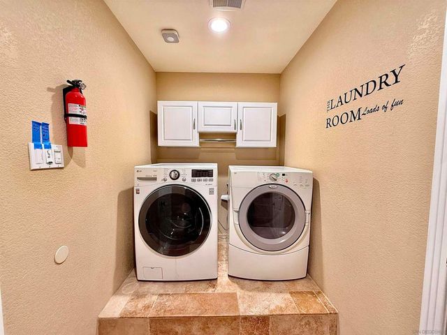 8364 Lake Ashwood Ave, San Diego, CA 92119