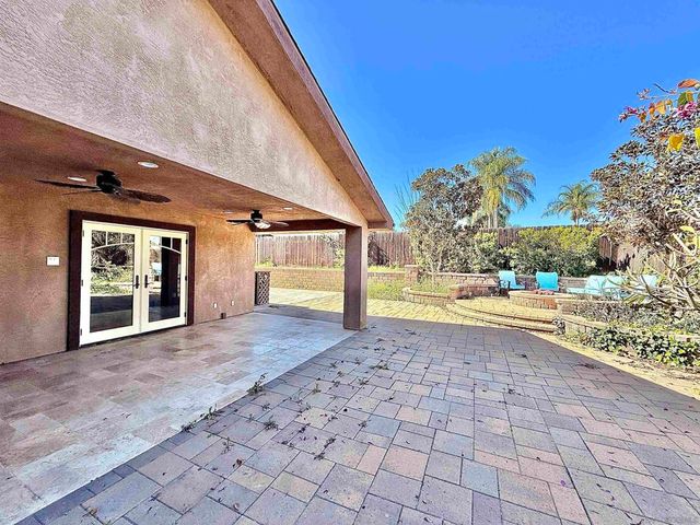 8364 Lake Ashwood Ave, San Diego, CA 92119