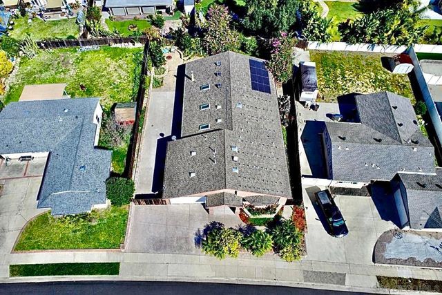 8364 Lake Ashwood Ave, San Diego, CA 92119