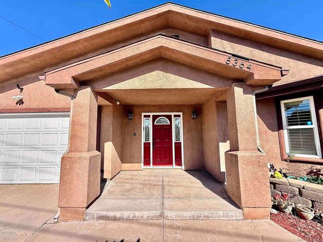 8364 Lake Ashwood Ave, San Diego, CA 92119