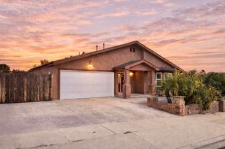 8364 Lake Ashwood Ave, San Diego, CA 92119