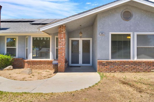 36953 Sparta Avenue, Madera, CA 93636