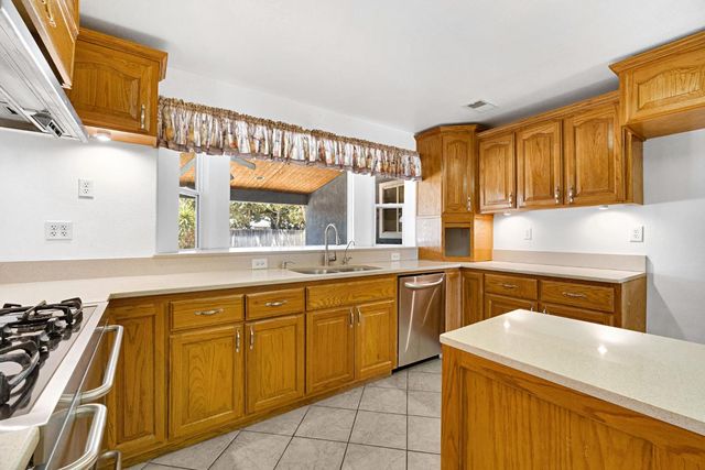 36953 Sparta Avenue, Madera, CA 93636