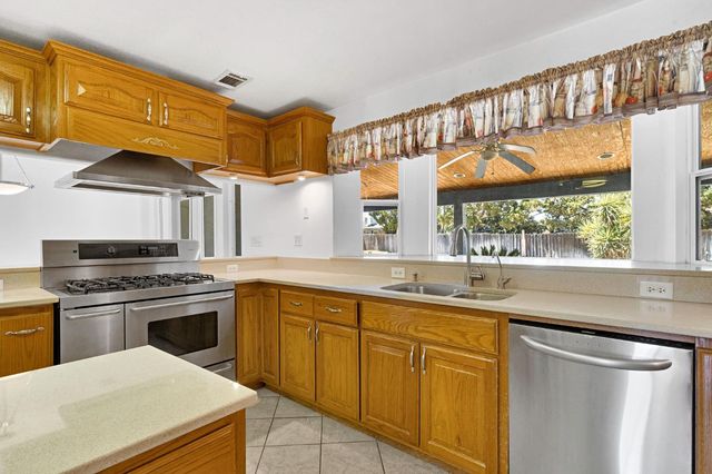 36953 Sparta Avenue, Madera, CA 93636