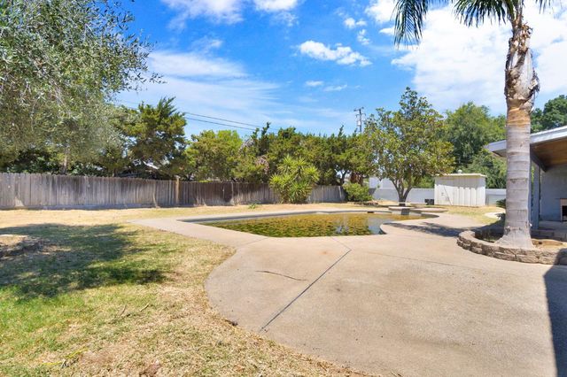 36953 Sparta Avenue, Madera, CA 93636