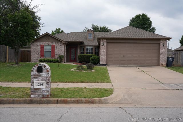 1208 W 117th Court S, Jenks, OK 74037