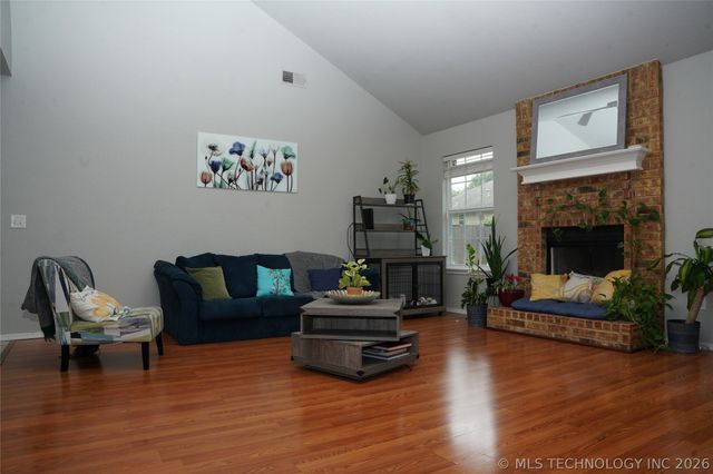 1208 W 117th Court S, Jenks, OK 74037