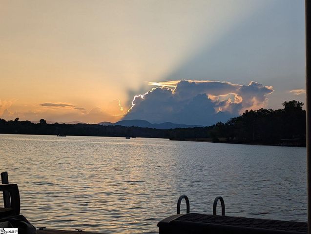 118 Sunset Drive, Inman, SC 29349