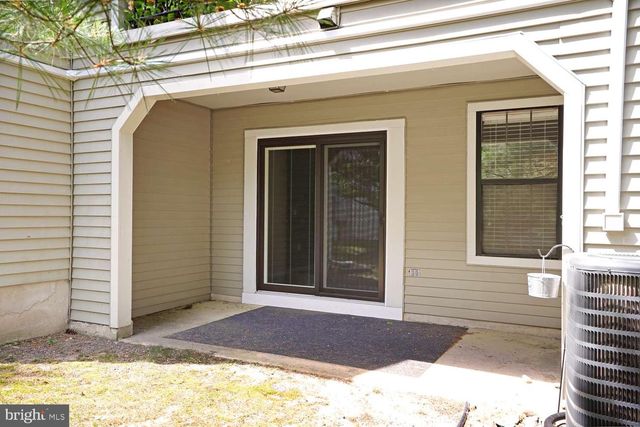 69 BRIDGEWATER DR, Marlton, NJ 08053
