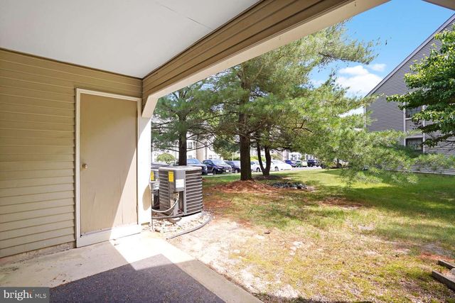 69 BRIDGEWATER DR, Marlton, NJ 08053