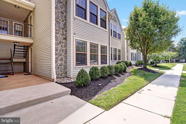69 BRIDGEWATER DR, Marlton, NJ 08053