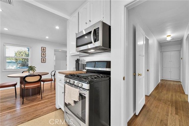 6243 Langdon, Van Nuys (los Angeles), CA 91411