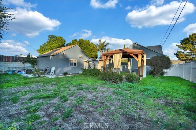 6243 Langdon, Van Nuys (los Angeles), CA 91411