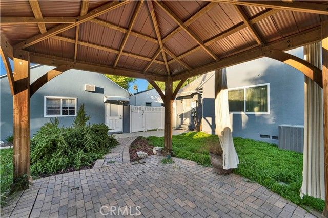 6243 Langdon, Van Nuys (los Angeles), CA 91411