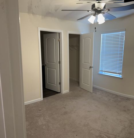 107 David Bolin Dr, La Vergne, TN 37086