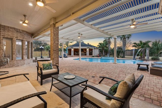 2202 Britton Ridge Drive, Katy, TX 77494