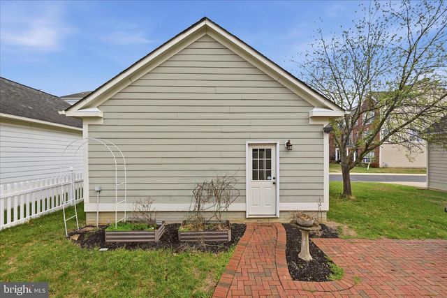 1301 GRAHAM DR, Fredericksburg, VA 22401