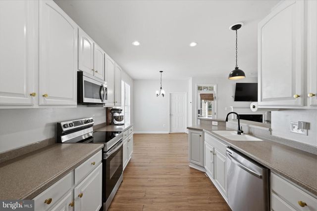 1301 GRAHAM DR, Fredericksburg, VA 22401