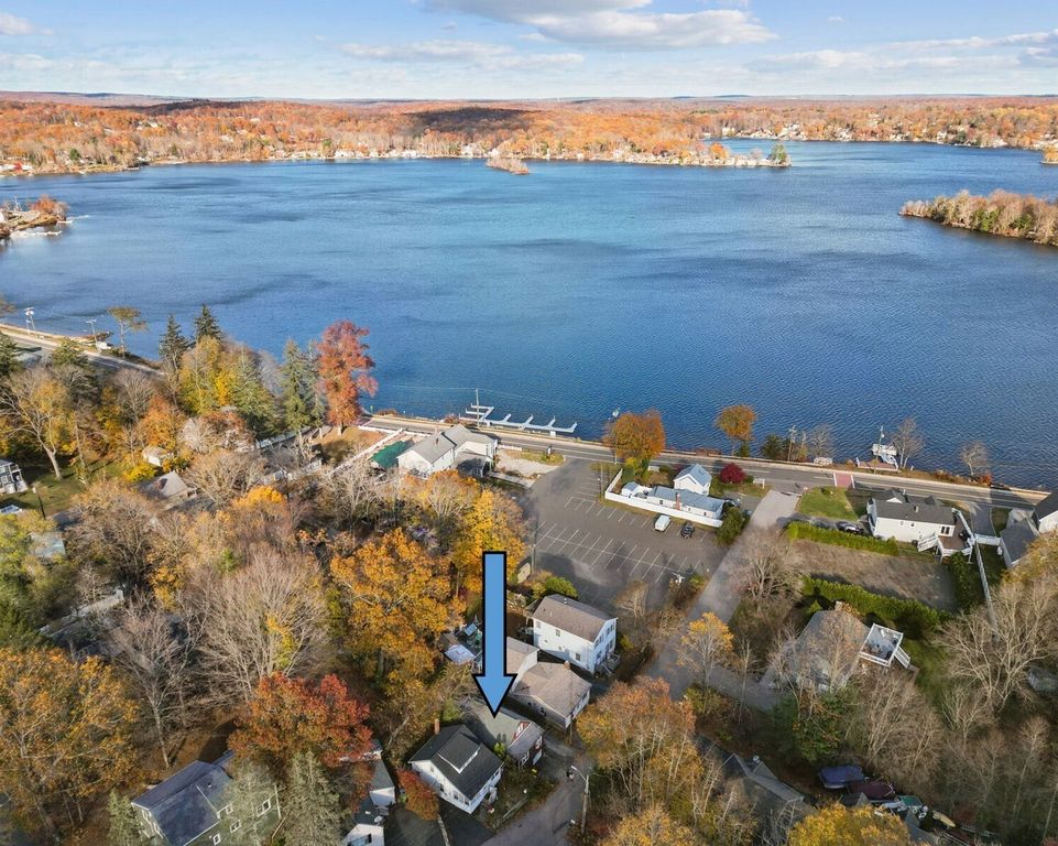 18 Lake Boulevard, East Hampton, CT 06424