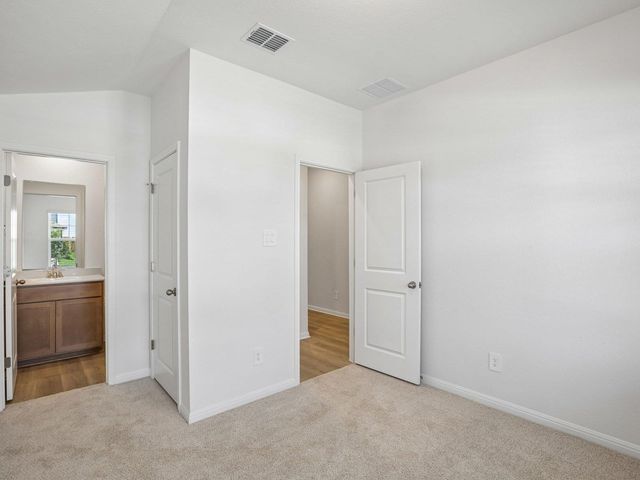 132 Woodbrook DR, Georgetown, TX 78674