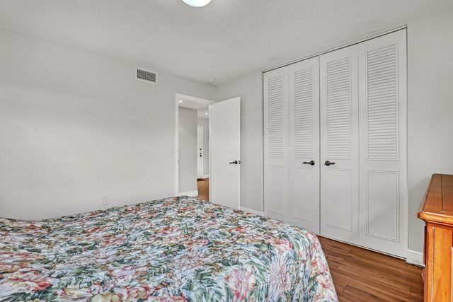 504 Davis Road 96, Palm Springs, FL 33461