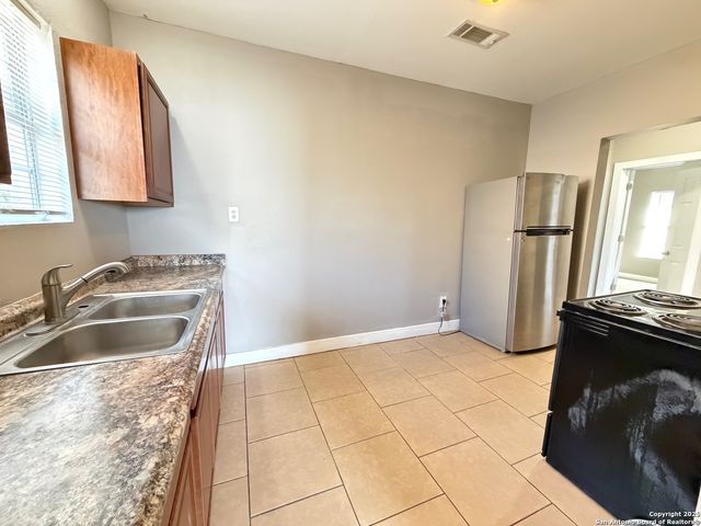 1511 W Ashby Pl Unit 1, San Antonio, TX 78201