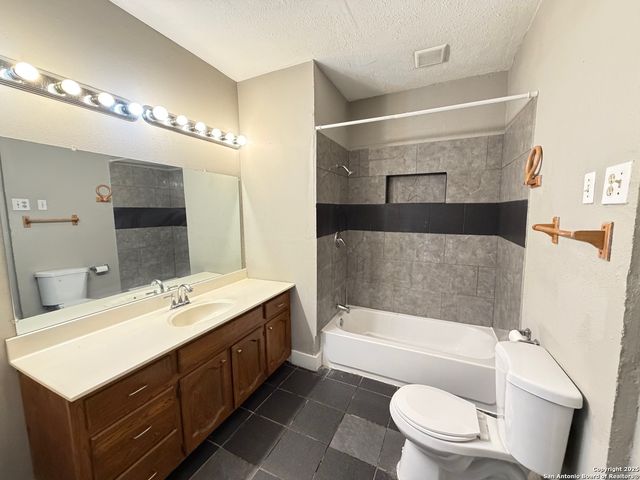 1511 W Ashby Pl Unit 1, San Antonio, TX 78201