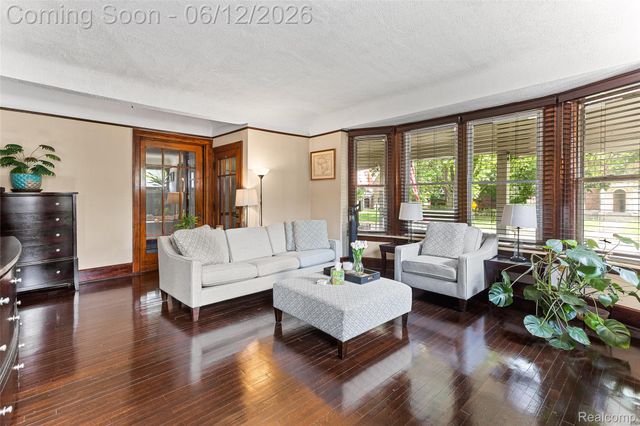 7641 La Salle Boulevard, Detroit, MI 48206