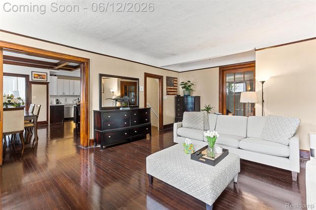 7641 La Salle Boulevard, Detroit, MI 48206