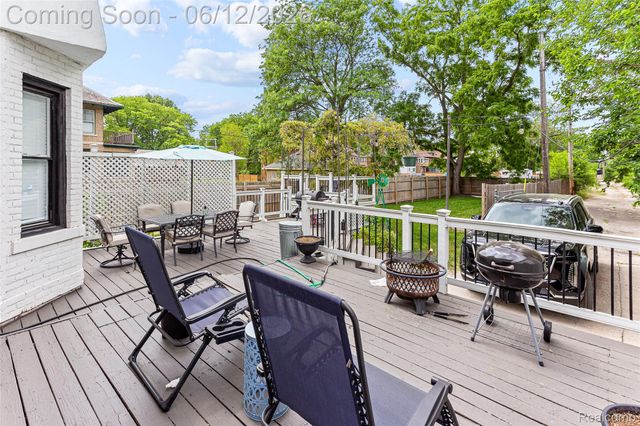 7641 La Salle Boulevard, Detroit, MI 48206