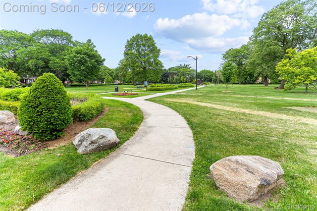 7641 La Salle Boulevard, Detroit, MI 48206